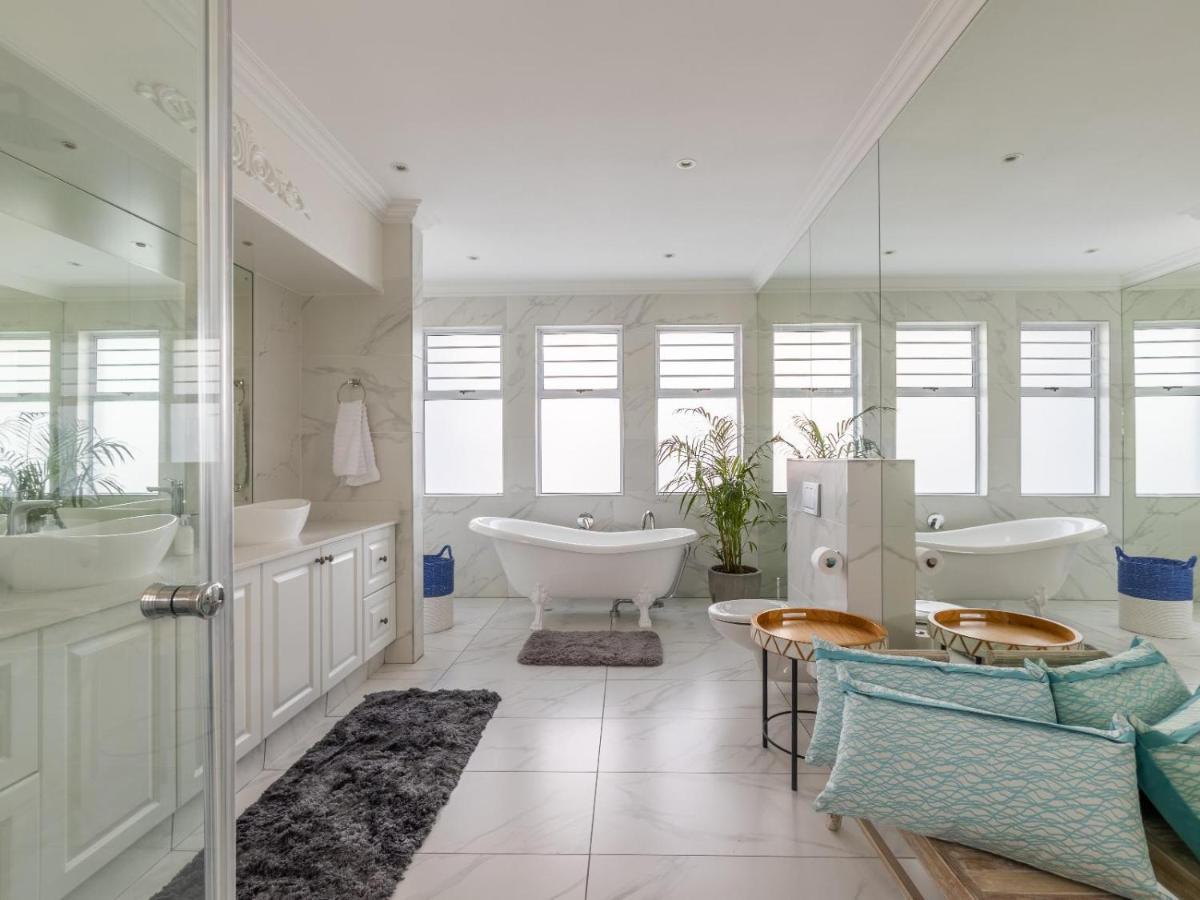 Luna Blue Off-Grid Guesthouse Plettenberg Bay Esterno foto